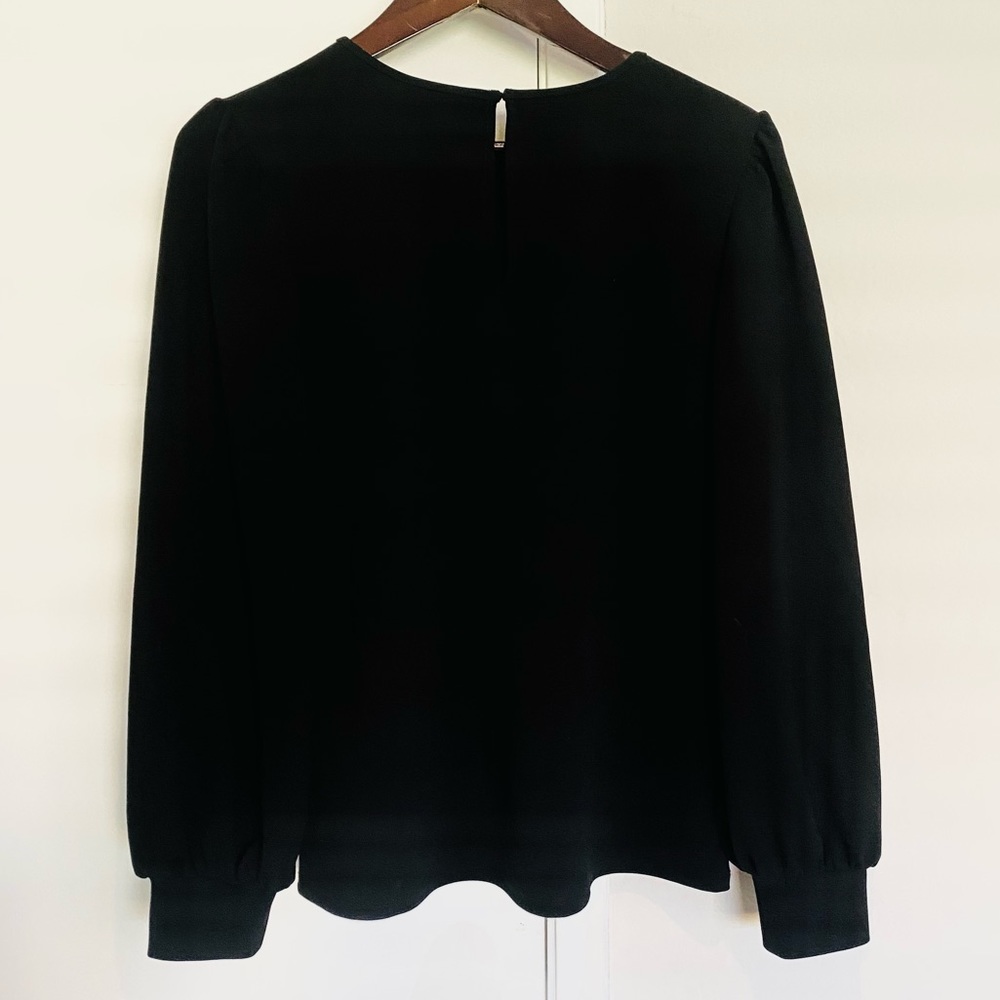 Express round neck long puff sleeved top in black!